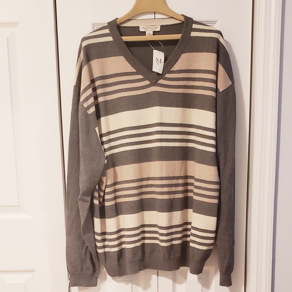 Men's new w/ tags Sweater